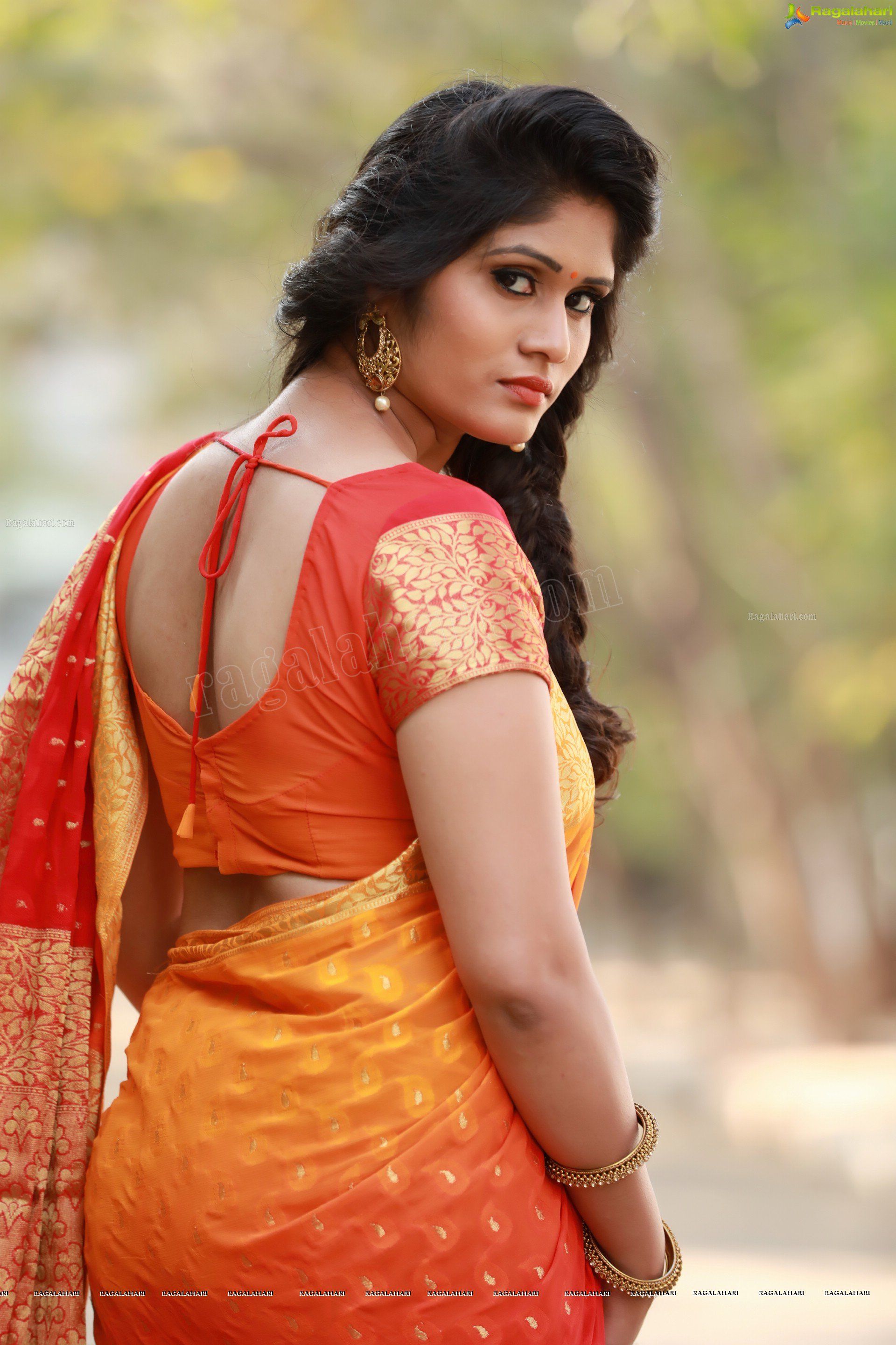 South Indian Aunty Saree Blouse Photo